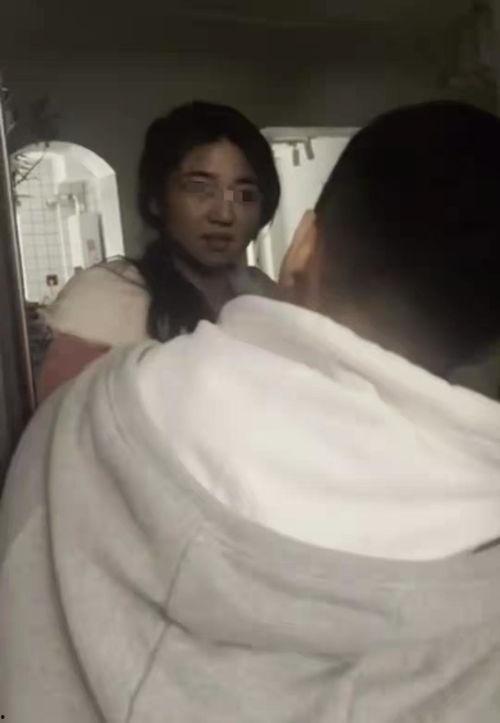网红不露脸吃瓜视频女生,揭秘网络红人的神秘面纱